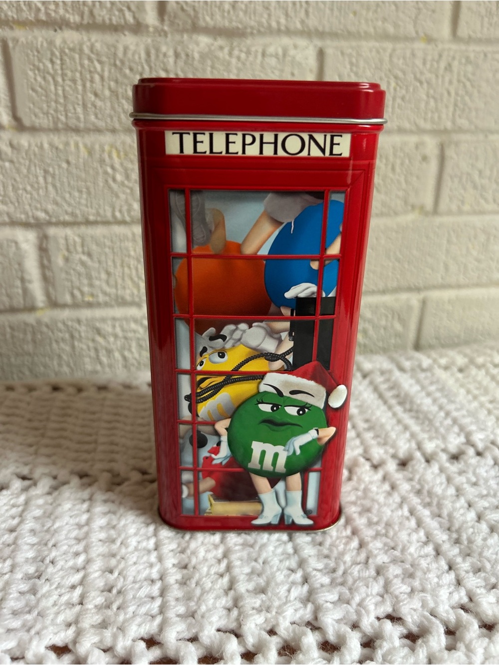 M&M'S Red Telephone Booth Tin with Green, Yellow, Blue Characters